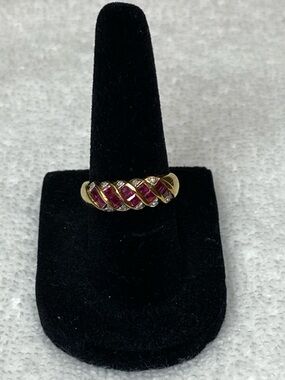 14k Gold Channel Ruby and Accent Diamonds Size 6 1/4 from 80-90’s